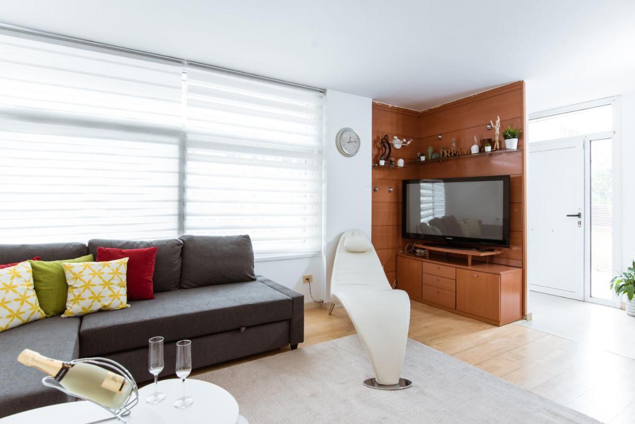 Two Bedroom Townhouse Within 10Min Walk From Beach Barcelona Exterior foto