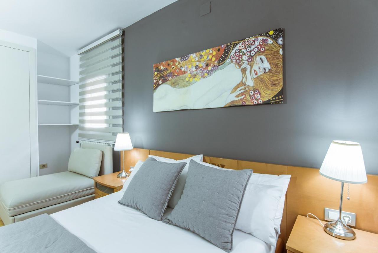 Two Bedroom Townhouse Within 10Min Walk From Beach Barcelona Exterior foto