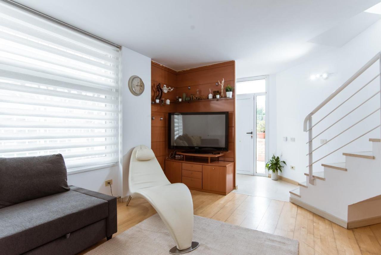 Two Bedroom Townhouse Within 10Min Walk From Beach Barcelona Exterior foto