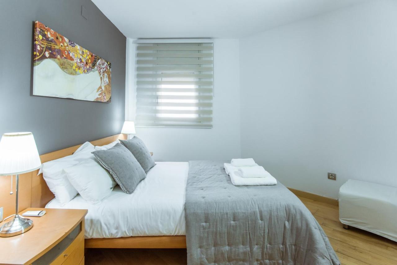 Two Bedroom Townhouse Within 10Min Walk From Beach Barcelona Exterior foto
