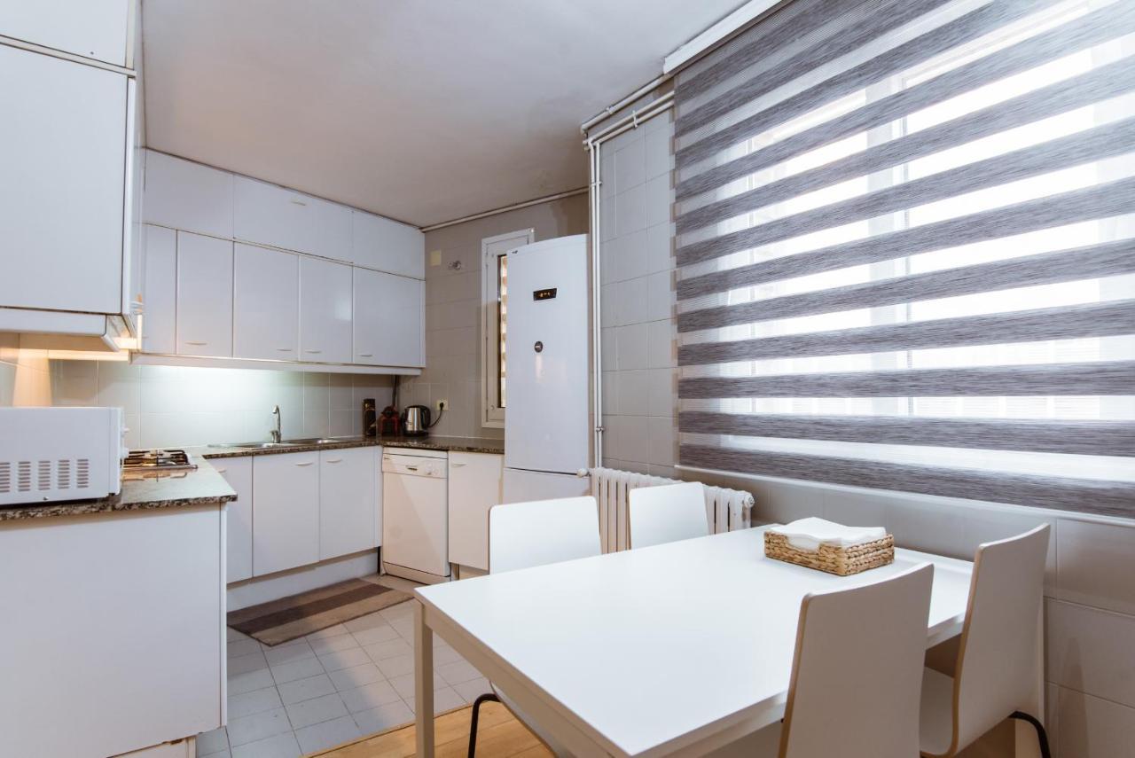 Two Bedroom Townhouse Within 10Min Walk From Beach Barcelona Exterior foto
